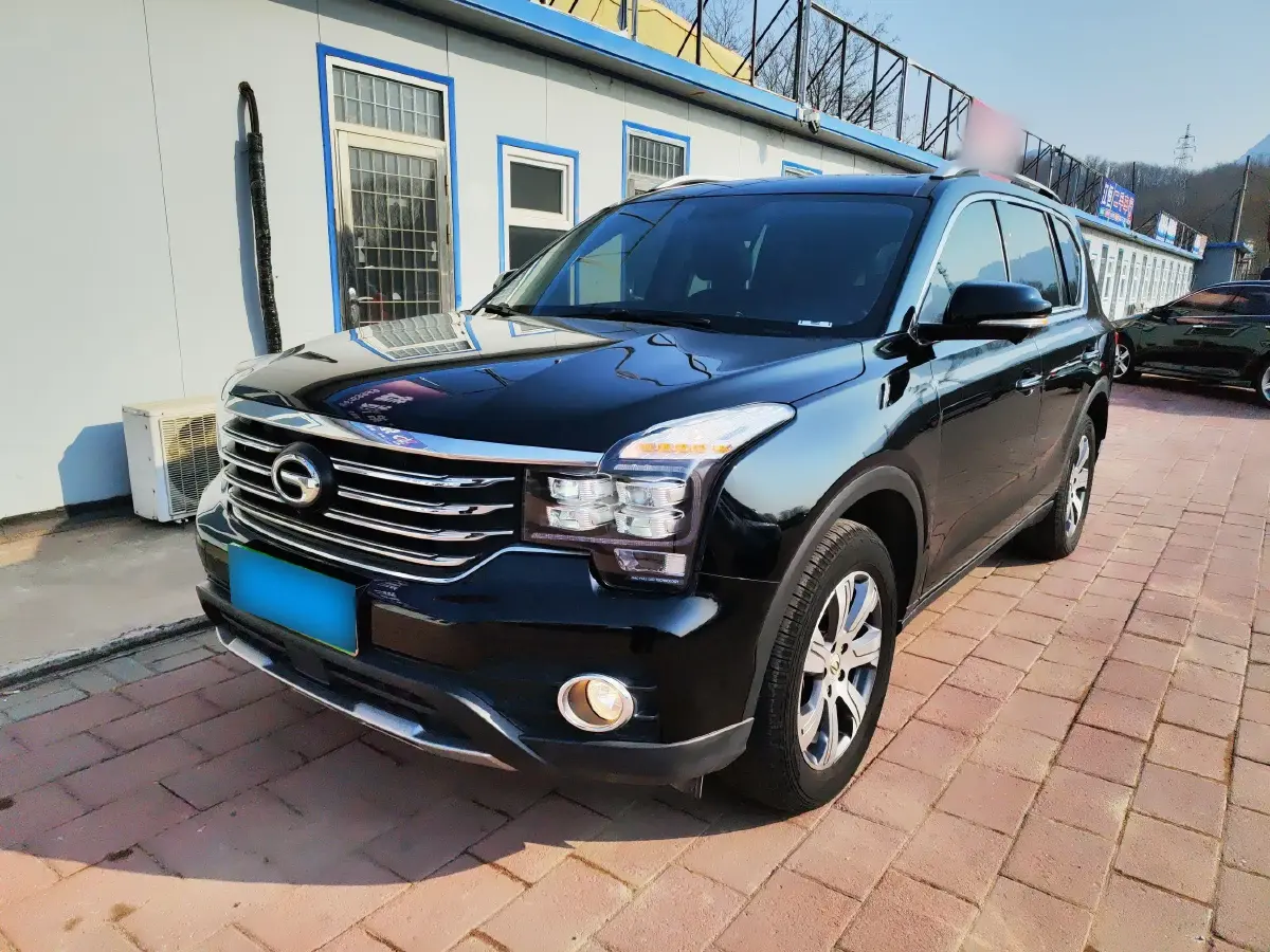 2017 GAC Trumpchi GS7 2.0T 201HP L4 6AT