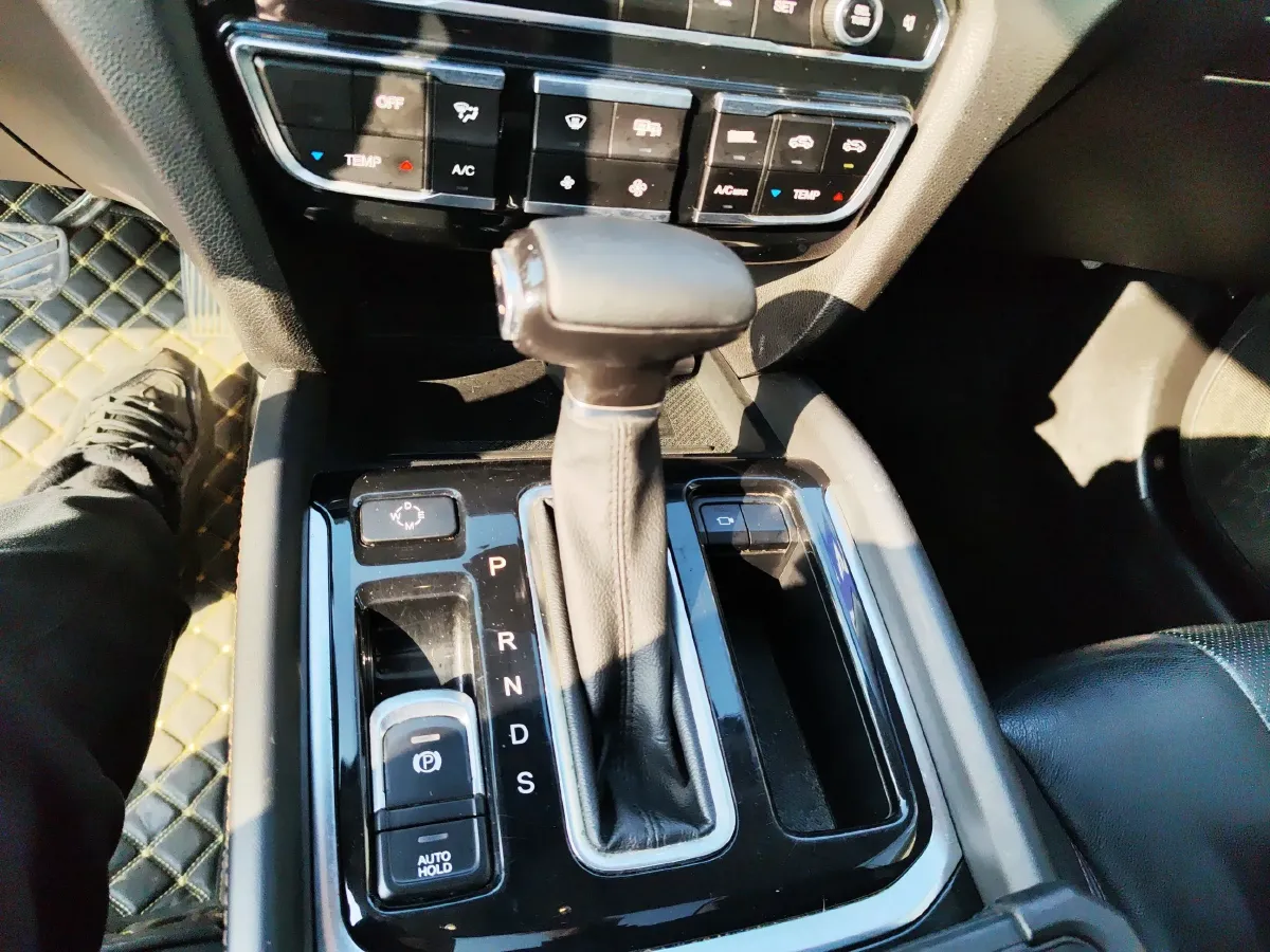 2017 GAC Trumpchi GS7 2.0T 201HP L4 6AT,autocango,china used car exporter,china ev exporter,chinese used car exporter,chinese used ev exporter