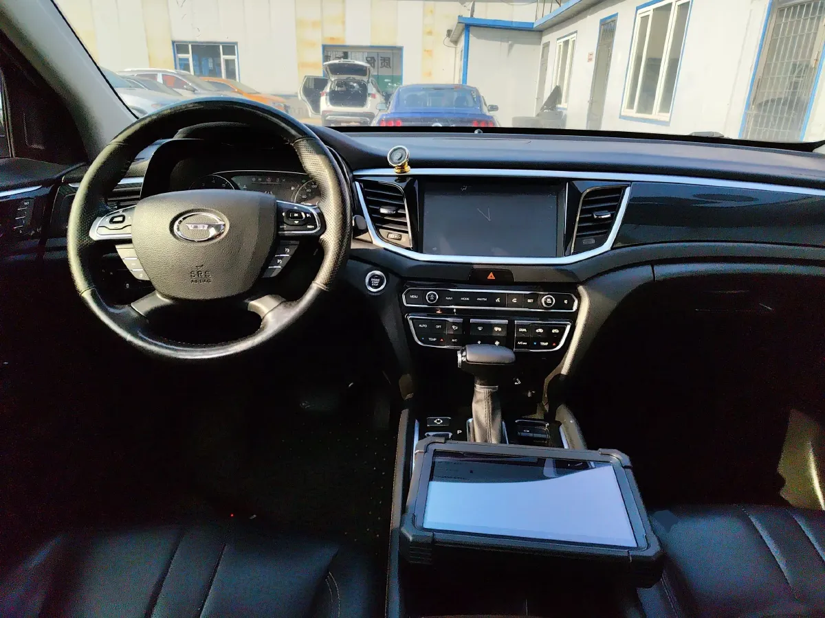 2017 GAC Trumpchi GS7 2.0T 201HP L4 6AT,autocango,china used car exporter,china ev exporter,chinese used car exporter,chinese used ev exporter