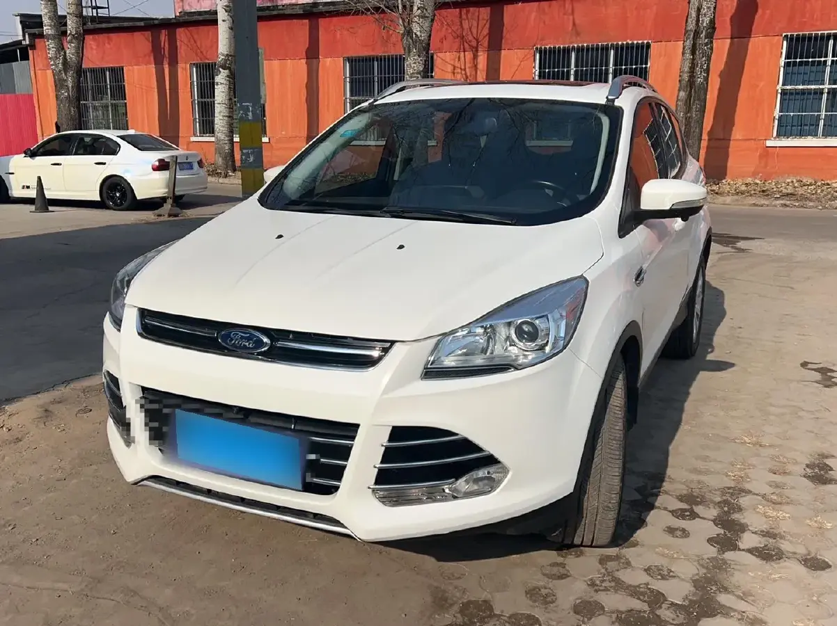 2015 Ford Kuga 1.5T 181HP L4 6AT