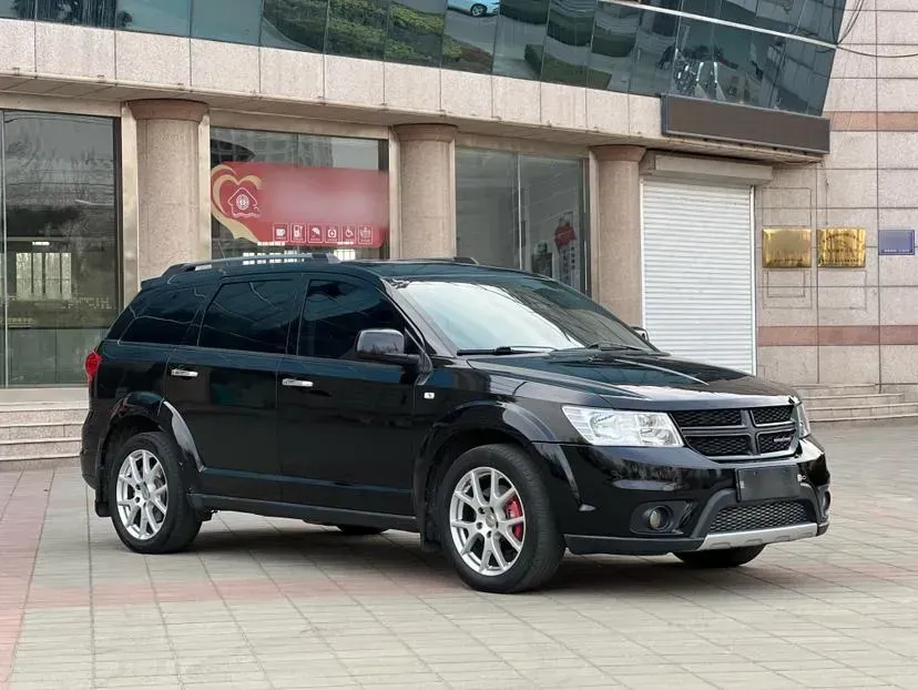 2013 Dodge JCUV 2.4L 170HP L4 6AT,autocango,china used car exporter,china ev exporter,chinese used car exporter,chinese used ev exporter