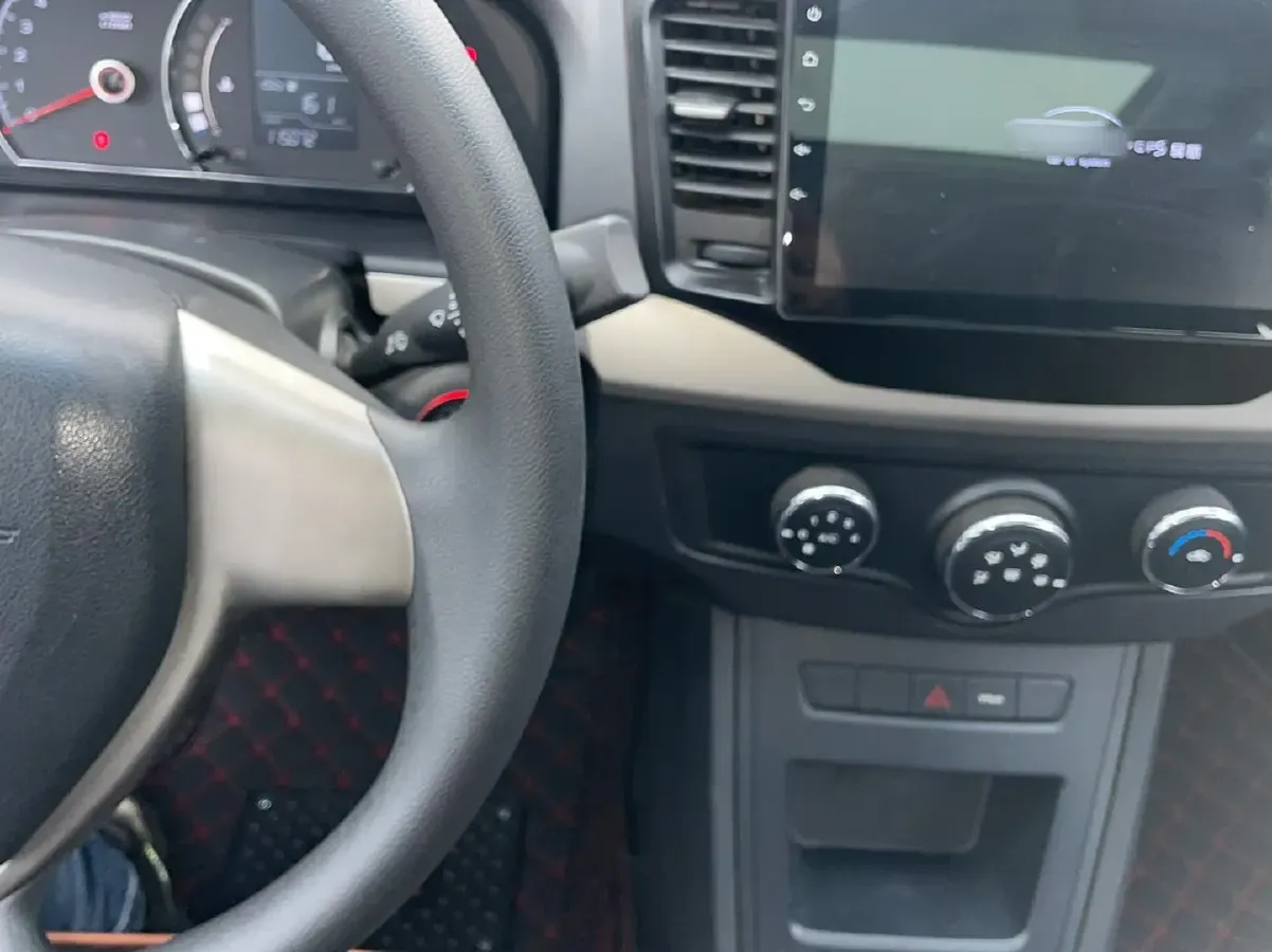 2015 Roewe 350 1.5L 109HP L4 5MT,autocango,china used car exporter,china ev exporter,chinese used car exporter,chinese used ev exporter