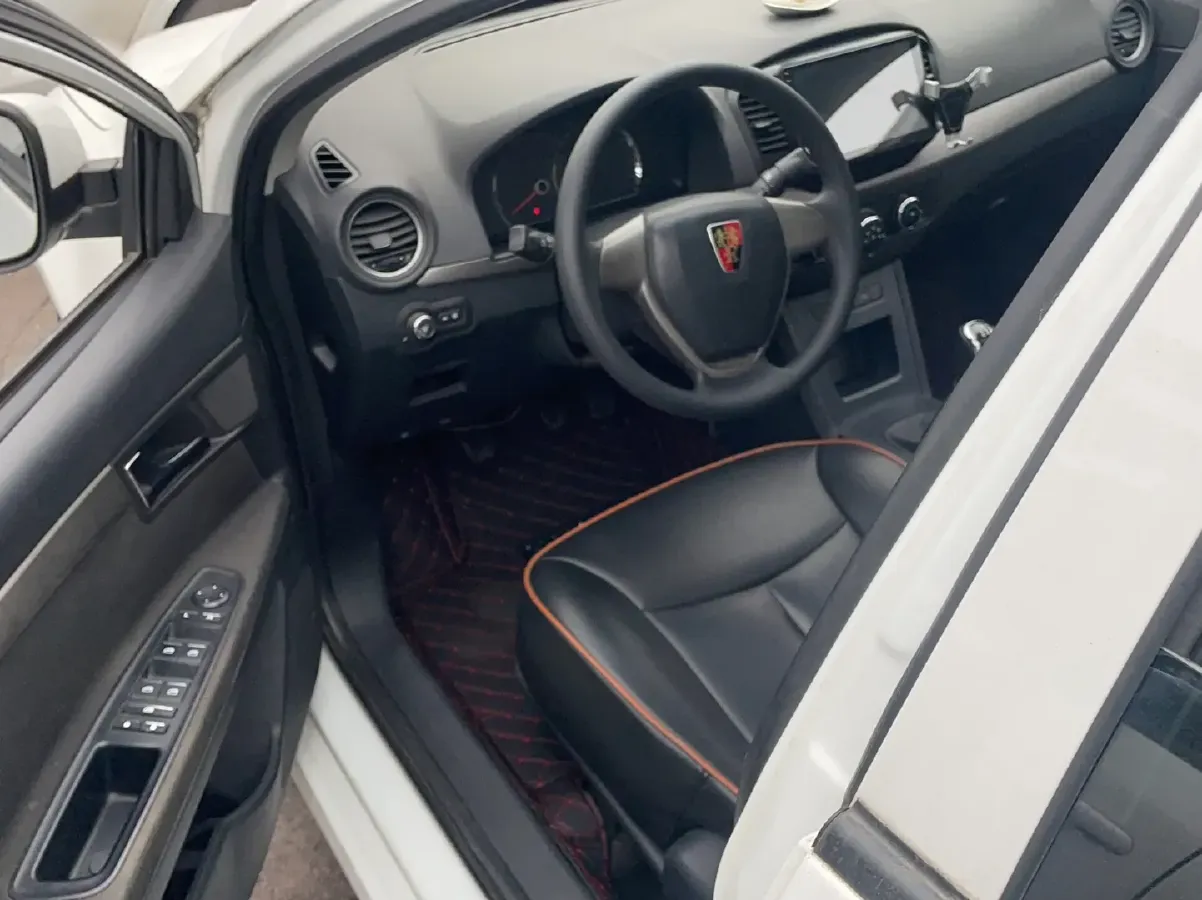 2015 Roewe 350 1.5L 109HP L4 5MT,autocango,china used car exporter,china ev exporter,chinese used car exporter,chinese used ev exporter