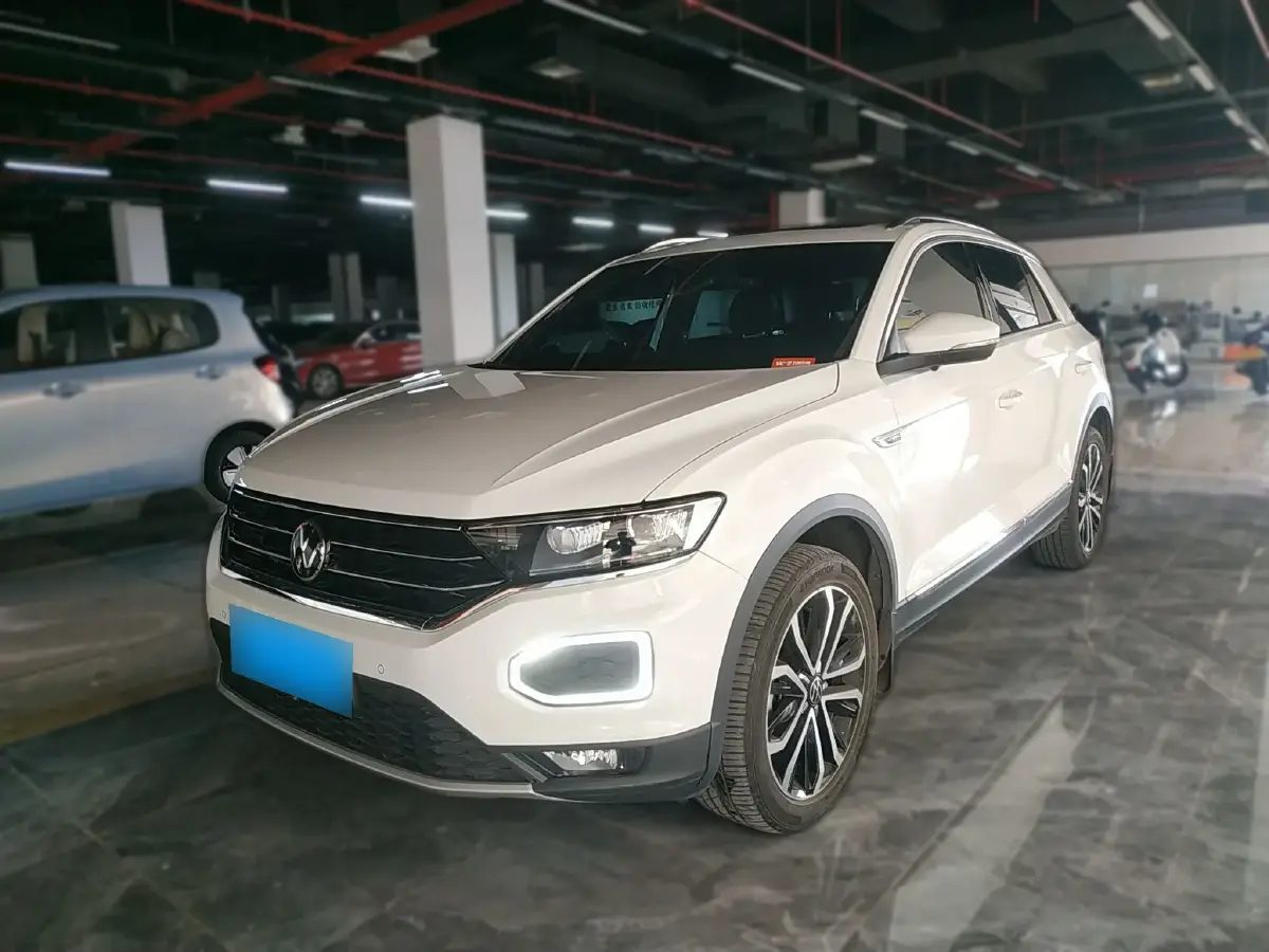 2021 Volkswagen T-Roc 1.4T 150HP L4 7DCT