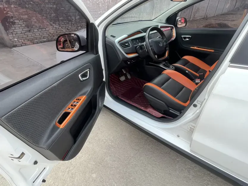 2017 Geely Vision X1 1.3L 88HP L4 4AT,autocango,china used car exporter,china ev exporter,chinese used car exporter,chinese used ev exporter