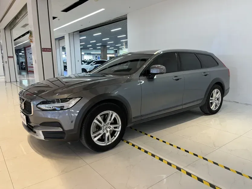 2017 Volvo V90 2.0T 254HP L4 8AT,autocango,china used car exporter,china ev exporter,chinese used car exporter,chinese used ev exporter