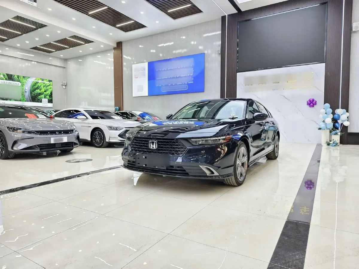 2023 Honda Accord 2.0L 148HP L4 E-CVT PHEV 17.7KWH
