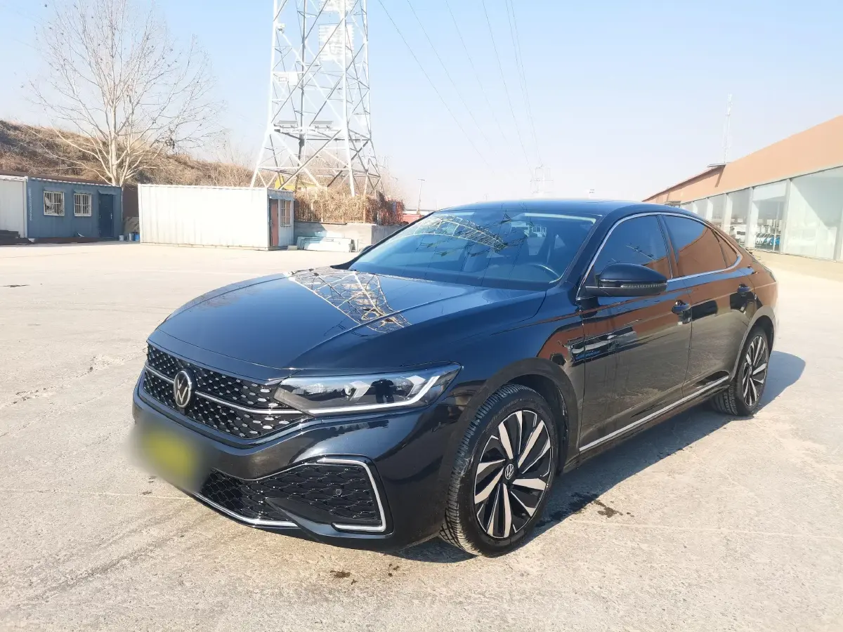 2022 Volkswagen Passat 2.0T 186HP L4 7DCT