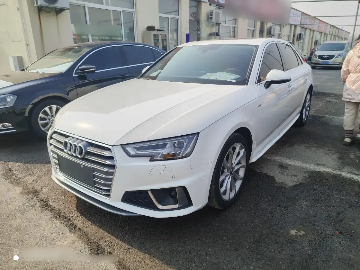 2019 Audi A4L 2.0T 190HP L4 7DCT