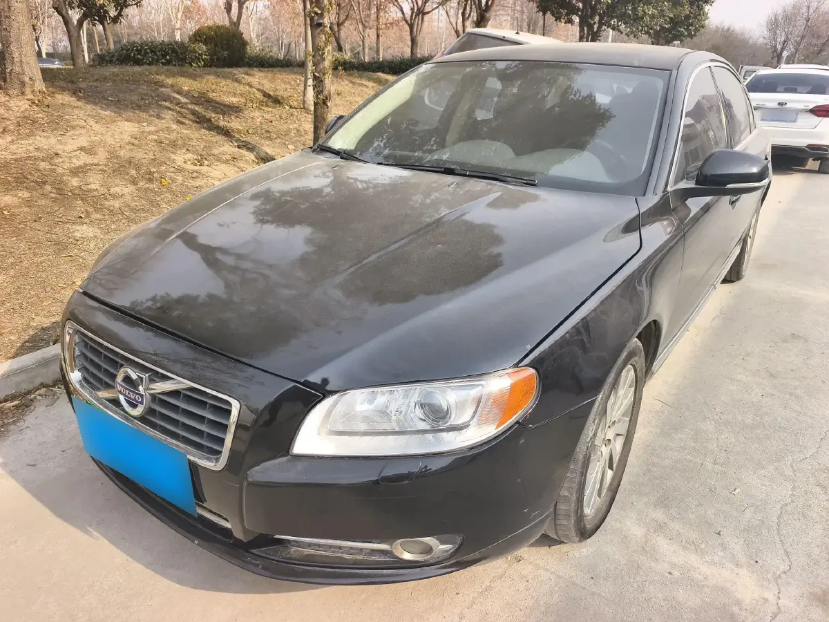 2012 Volvo S80L 2.0T 240HP L4 6DCT