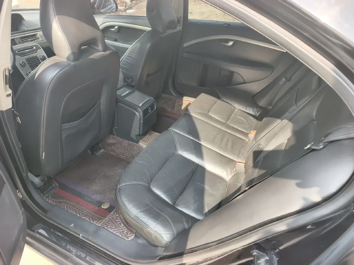 2012 Volvo S80L 2.0T 240HP L4 6DCT,autocango,china used car exporter,china ev exporter,chinese used car exporter,chinese used ev exporter