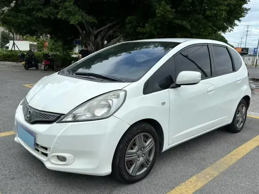 2011 Honda Fit 1.3L 99HP L4 5MT