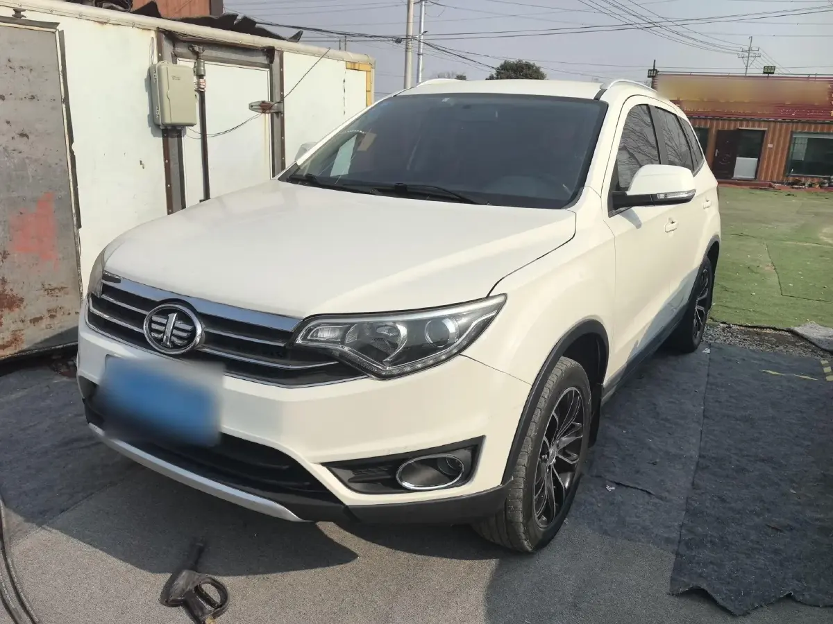 2016 FAW Senia R7 1.6L 116HP L4 5MT