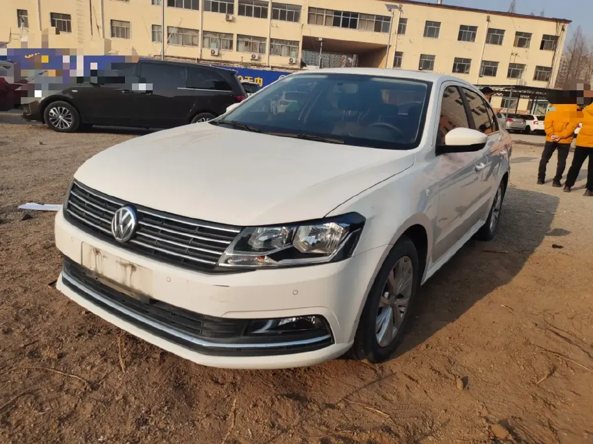 2015 Volkswagen Lavida 1.6L 110HP L4 5MT