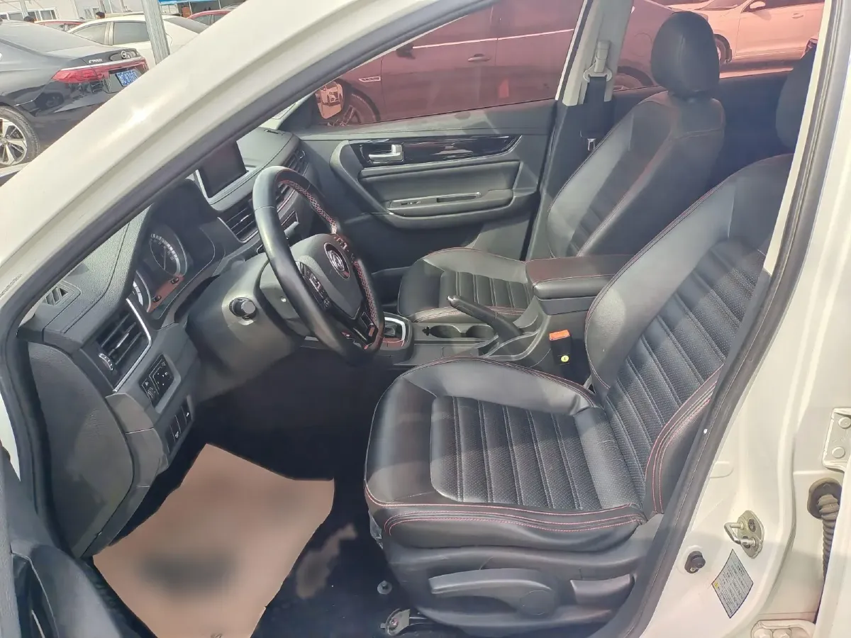 2017 DongFeng Forthing Joyear S50 1.6L 122HP L4 CVT,autocango,china used car exporter,china ev exporter,chinese used car exporter,chinese used ev exporter