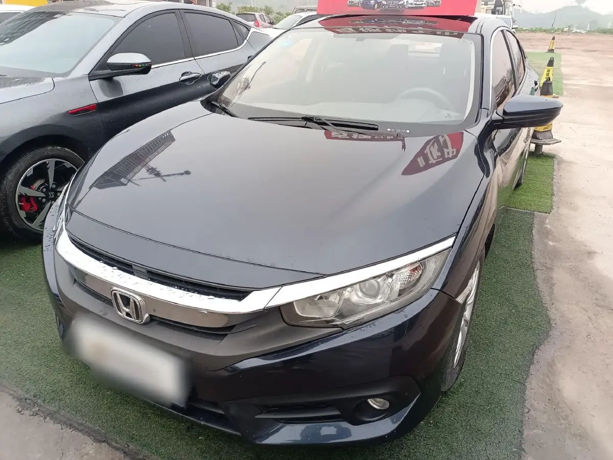 2016 Honda Civic 1.0T 125HP L3 CVT