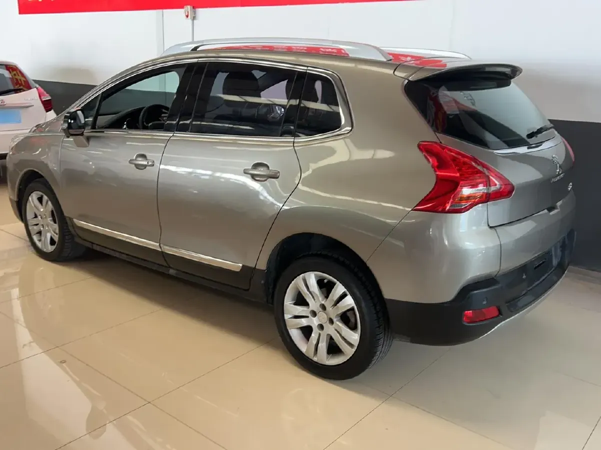 2015 Peugeot 3008 1.6T 167HP L4 6AT,autocango,china used car exporter,china ev exporter,chinese used car exporter,chinese used ev exporter
