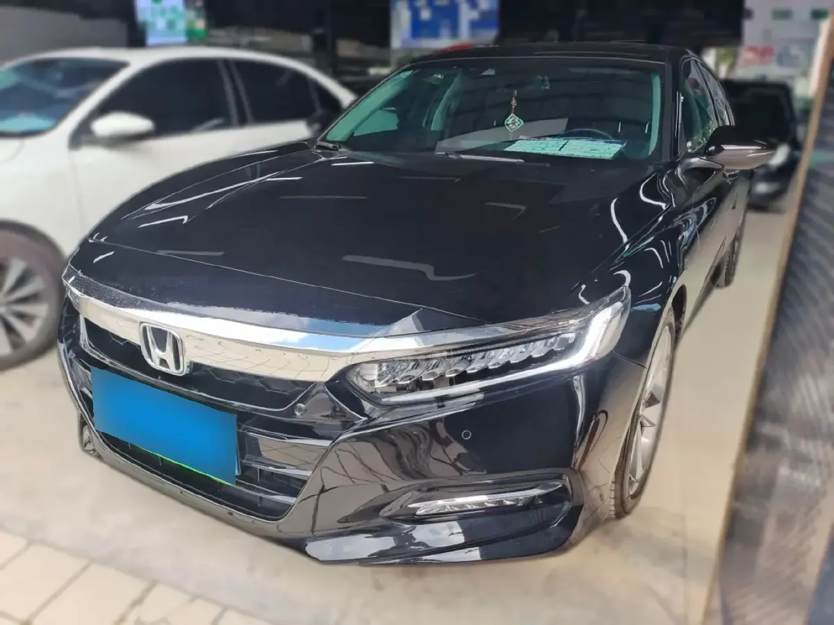 2018 Honda Accord 2.0L 146HP L4 E-CVT Hybrid