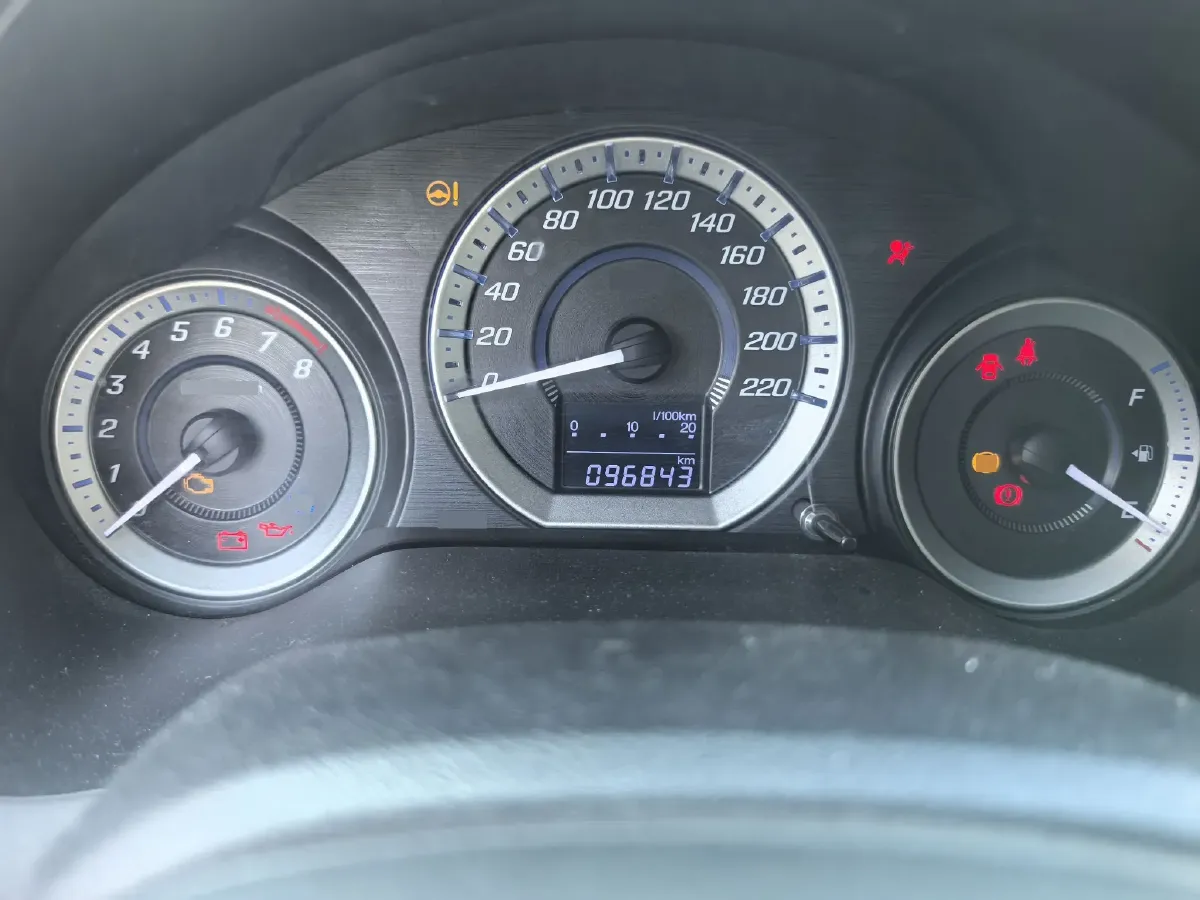 2012 Honda City Classic 1.5L 120HP L4 5MT,autocango,china used car exporter,china ev exporter,chinese used car exporter,chinese used ev exporter