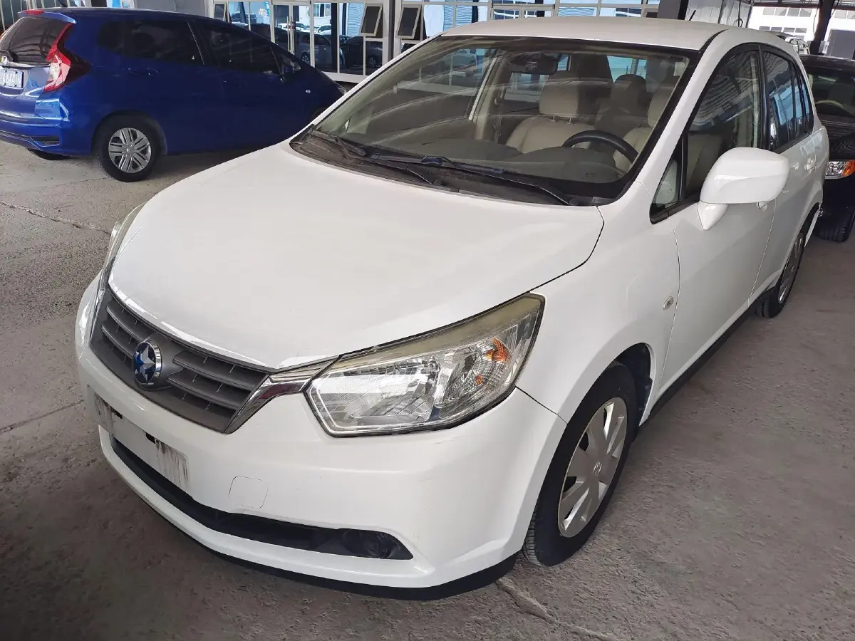 2013 Venucia D50 1.6L 117HP L4 5MT