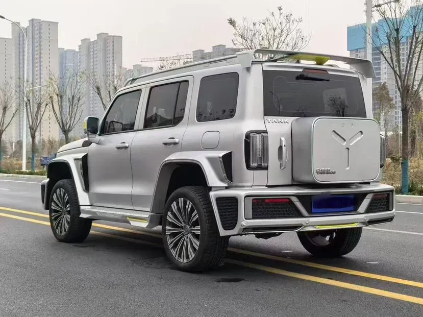 2021 Cyberspace 300 2.0T 227HP L4 8AT,autocango,china used car exporter,china ev exporter,chinese used car exporter,chinese used ev exporter