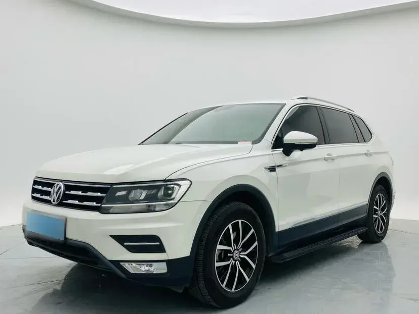 2018 Volkswagen Tiguan L 2.0T 186HP L4 7DCT