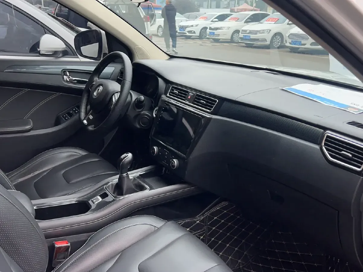 2017 DongFeng Fengon Fengon 580 1.5T 150HP L4 6MT,autocango,china used car exporter,china ev exporter,chinese used car exporter,chinese used ev exporter