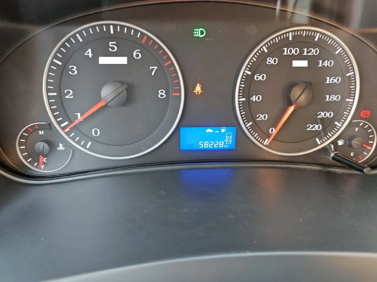 2016 Geely KingKong 1.5L 102HP L4 5MT,autocango,china used car exporter,china ev exporter,chinese used car exporter,chinese used ev exporter