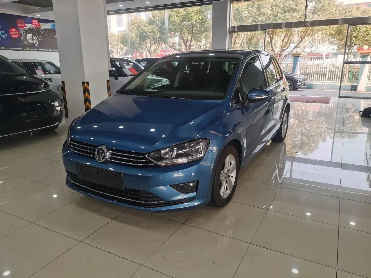 2016 Volkswagen Golf Sportsvan 1.6L 110HP L4 6AT
