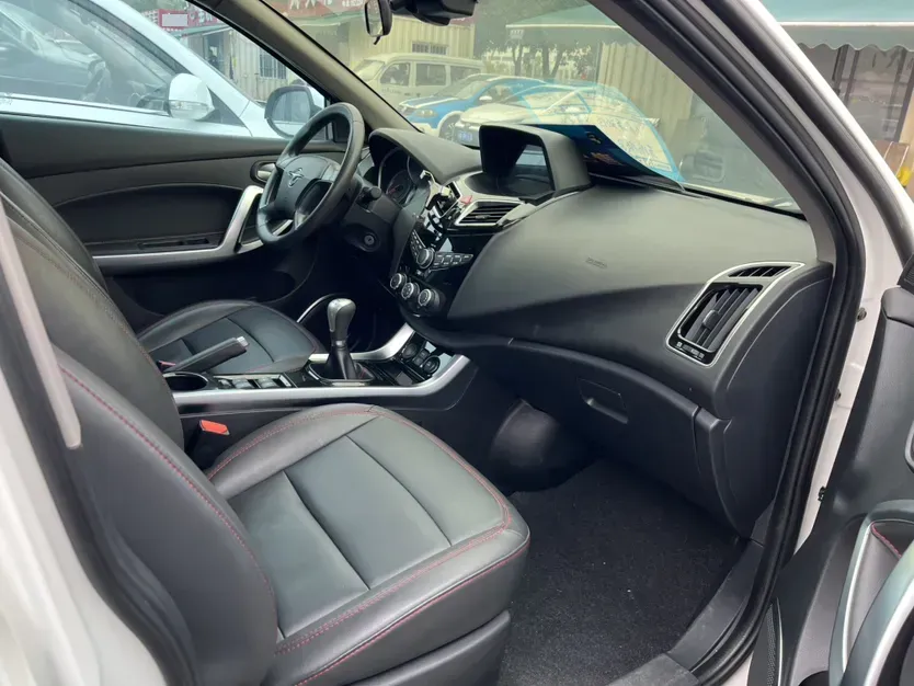 2018 HaiMa S5 1.6L 122HP L4 5MT,autocango,china used car exporter,china ev exporter,chinese used car exporter,chinese used ev exporter