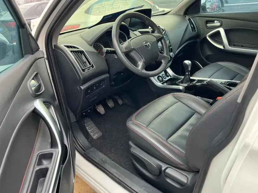 2018 HaiMa S5 1.6L 122HP L4 5MT,autocango,china used car exporter,china ev exporter,chinese used car exporter,chinese used ev exporter