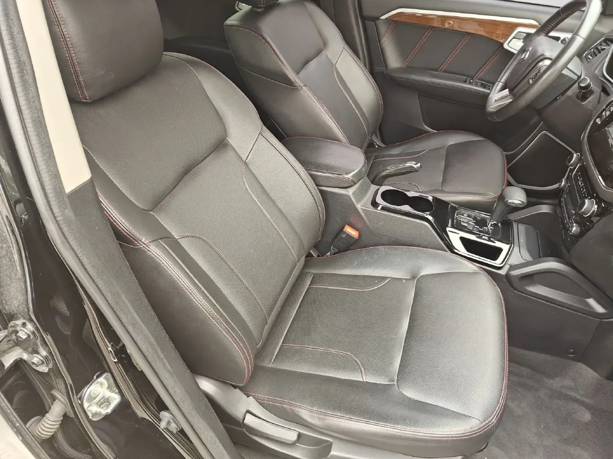 2015 Geely GX7 2.0L 141HP L4 6AT,autocango,china used car exporter,china ev exporter,chinese used car exporter,chinese used ev exporter