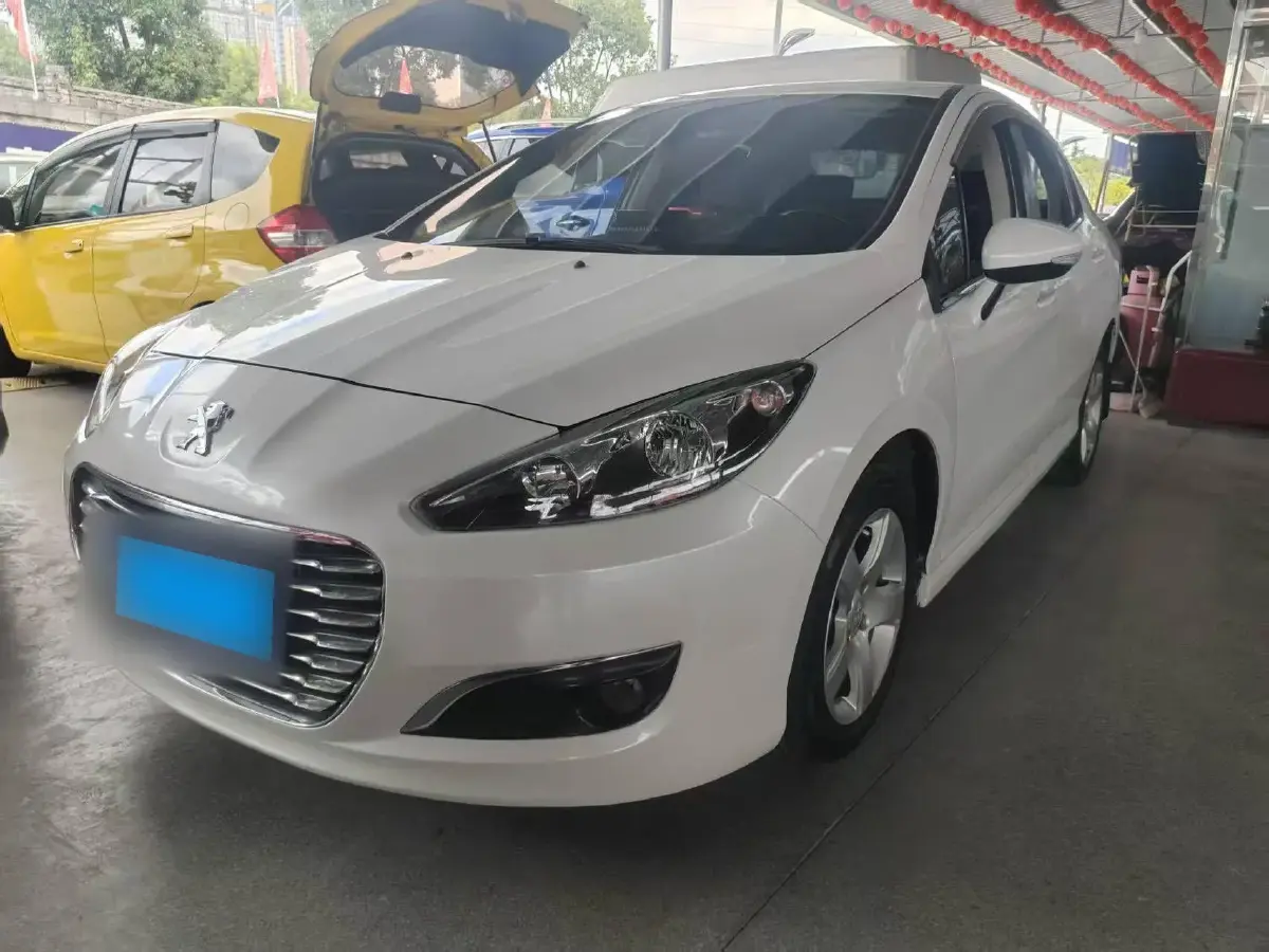2014 Peugeot 308 1.6L 117HP L4 4AT