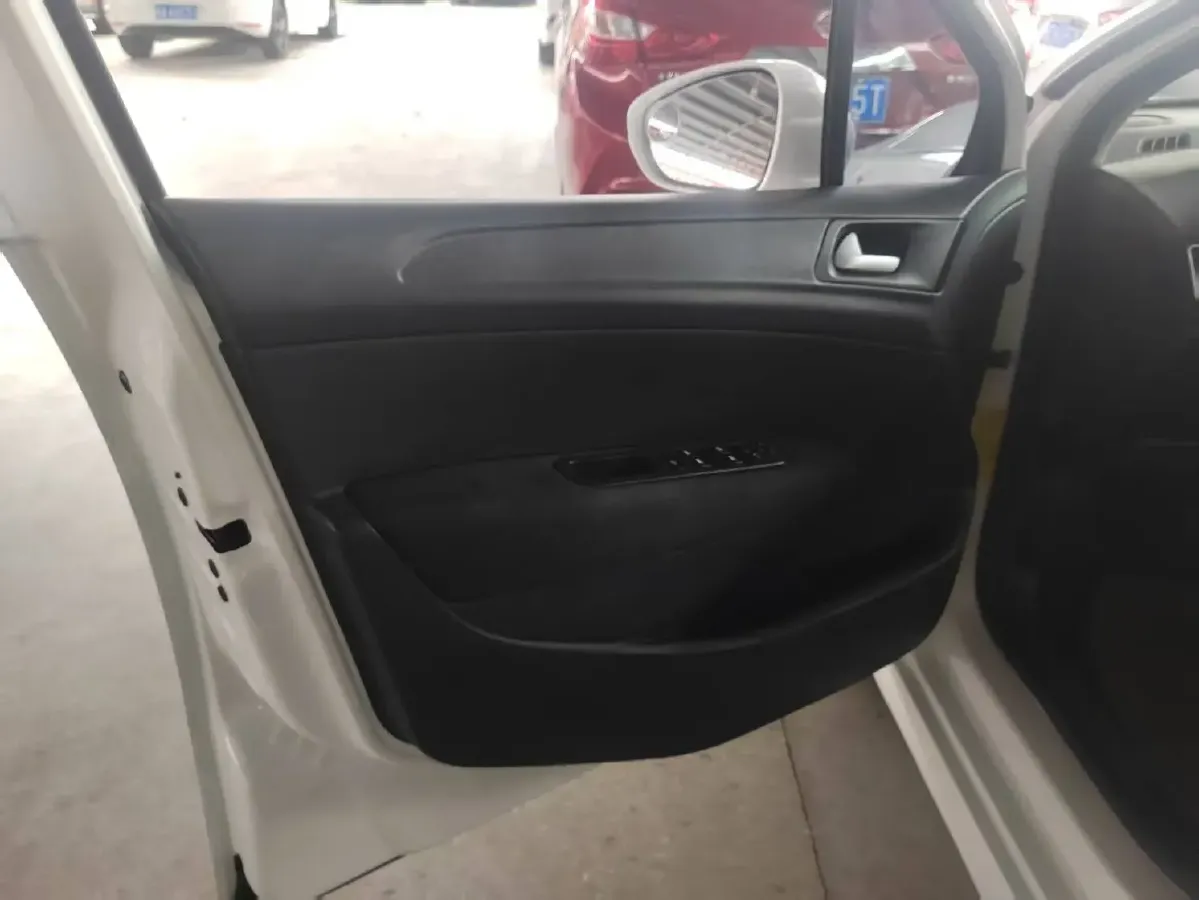 2014 Peugeot 308 1.6L 117HP L4 4AT,autocango,china used car exporter,china ev exporter,chinese used car exporter,chinese used ev exporter