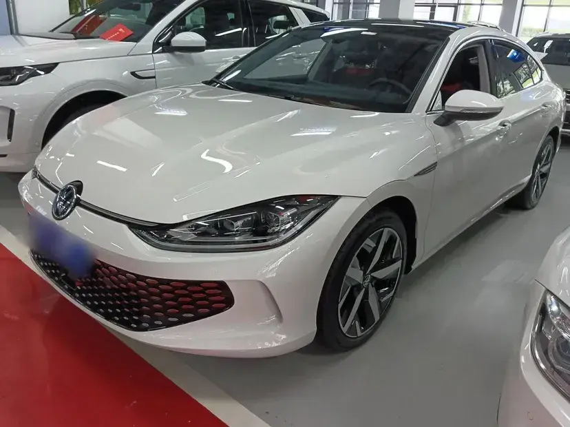 2025 Volkswagen Lamando 1.4T 150HP L4 7DCT