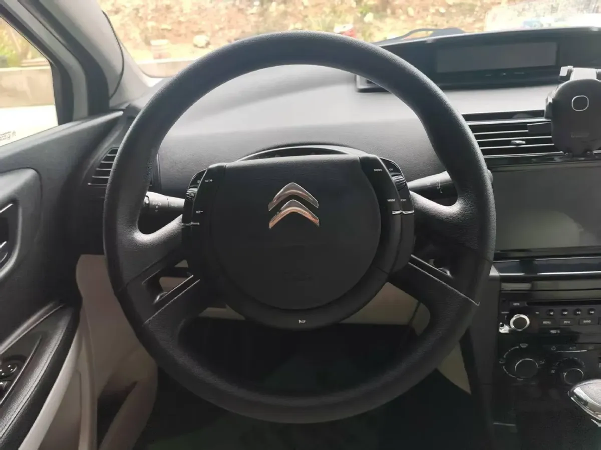 2013 Citroen C-Quatre 1.6L 117HP L4 4AT,autocango,china used car exporter,china ev exporter,chinese used car exporter,chinese used ev exporter