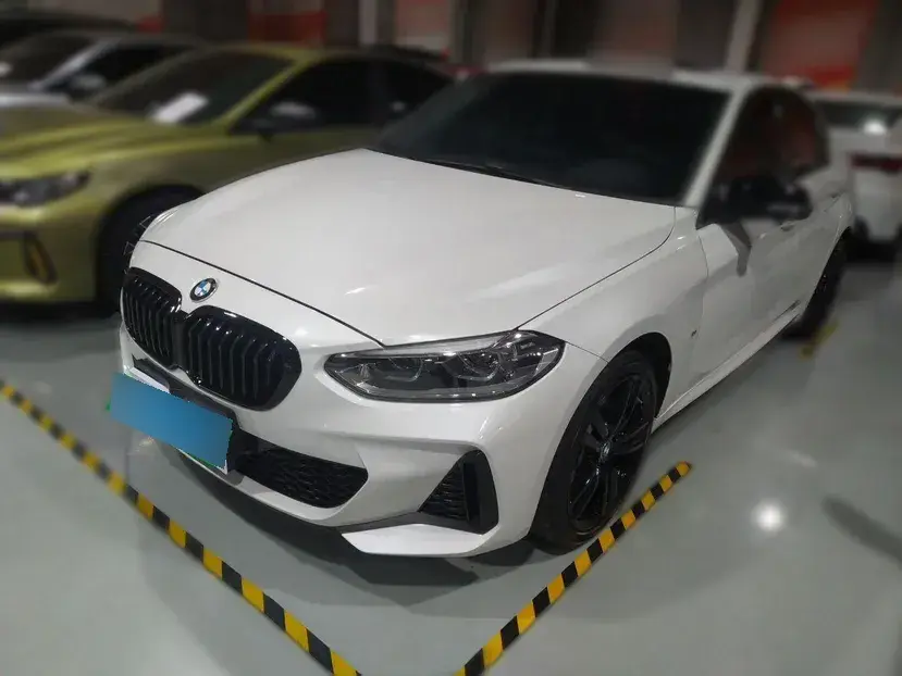 2022 BMW 1 Series 2.0T 192HP L4 7DCT