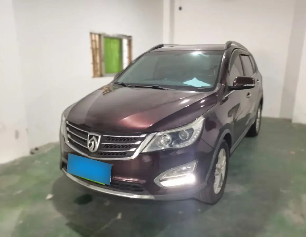 2015 BaoJun 560 1.8L 137HP L4 5MT