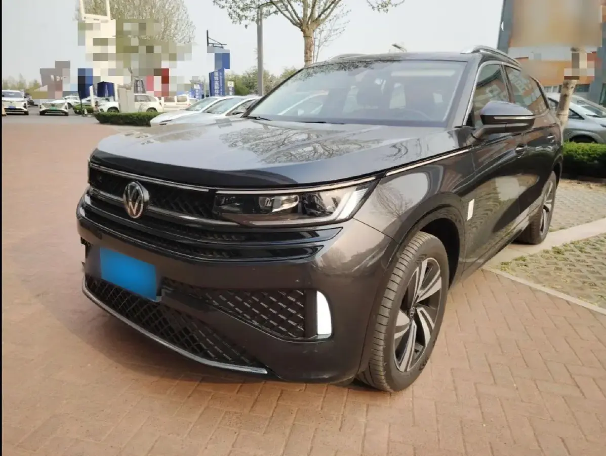 2023 Volkswagen Tavendor 2.0T 220HP L4 7DCT