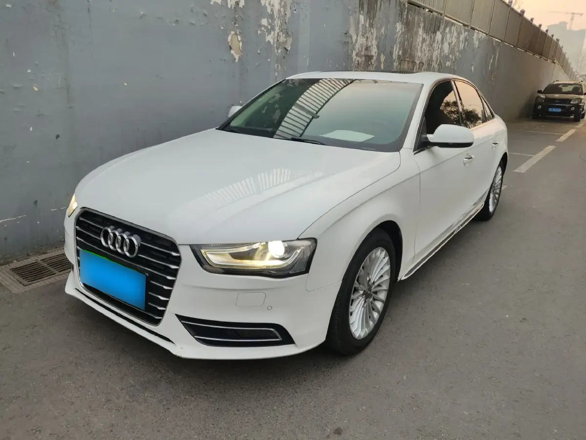 2016 Audi A4L 2.0T 180HP L4 CVT