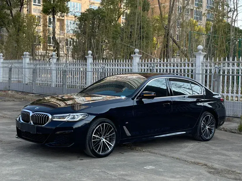 2023 BMW 5 Series 2.0T 245HP L4 8AT
