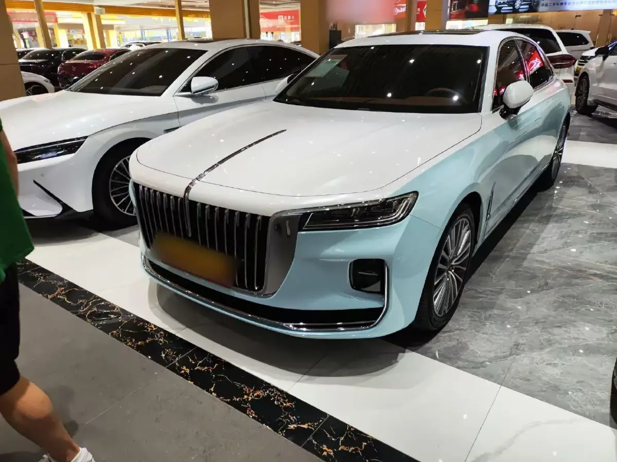 2020 HongQi H9 2.0T 252HP L4 7DCT