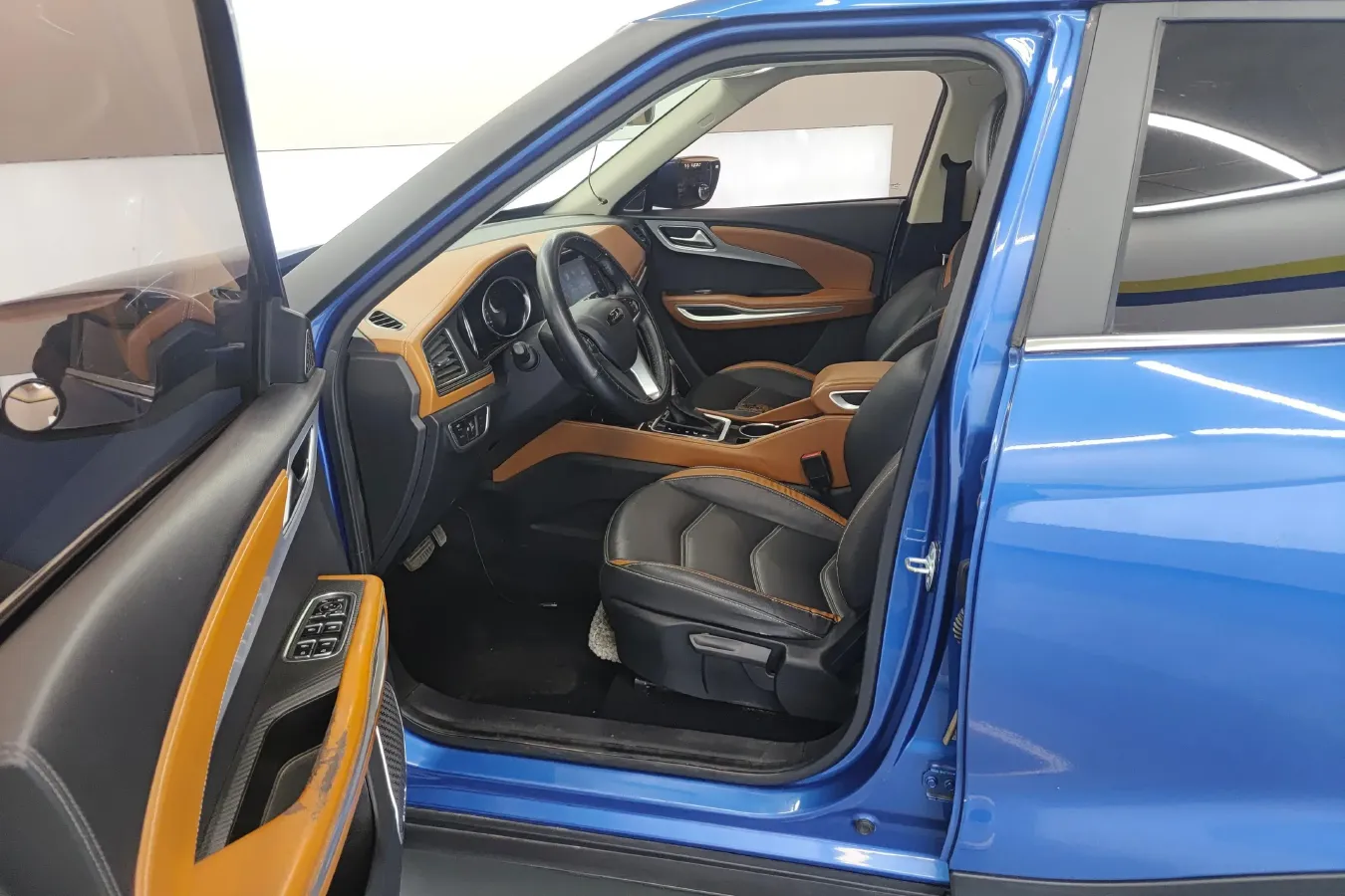 2017 Zotye T300 1.5T 144HP L4 CVT,autocango,china used car exporter,china ev exporter,chinese used car exporter,chinese used ev exporter