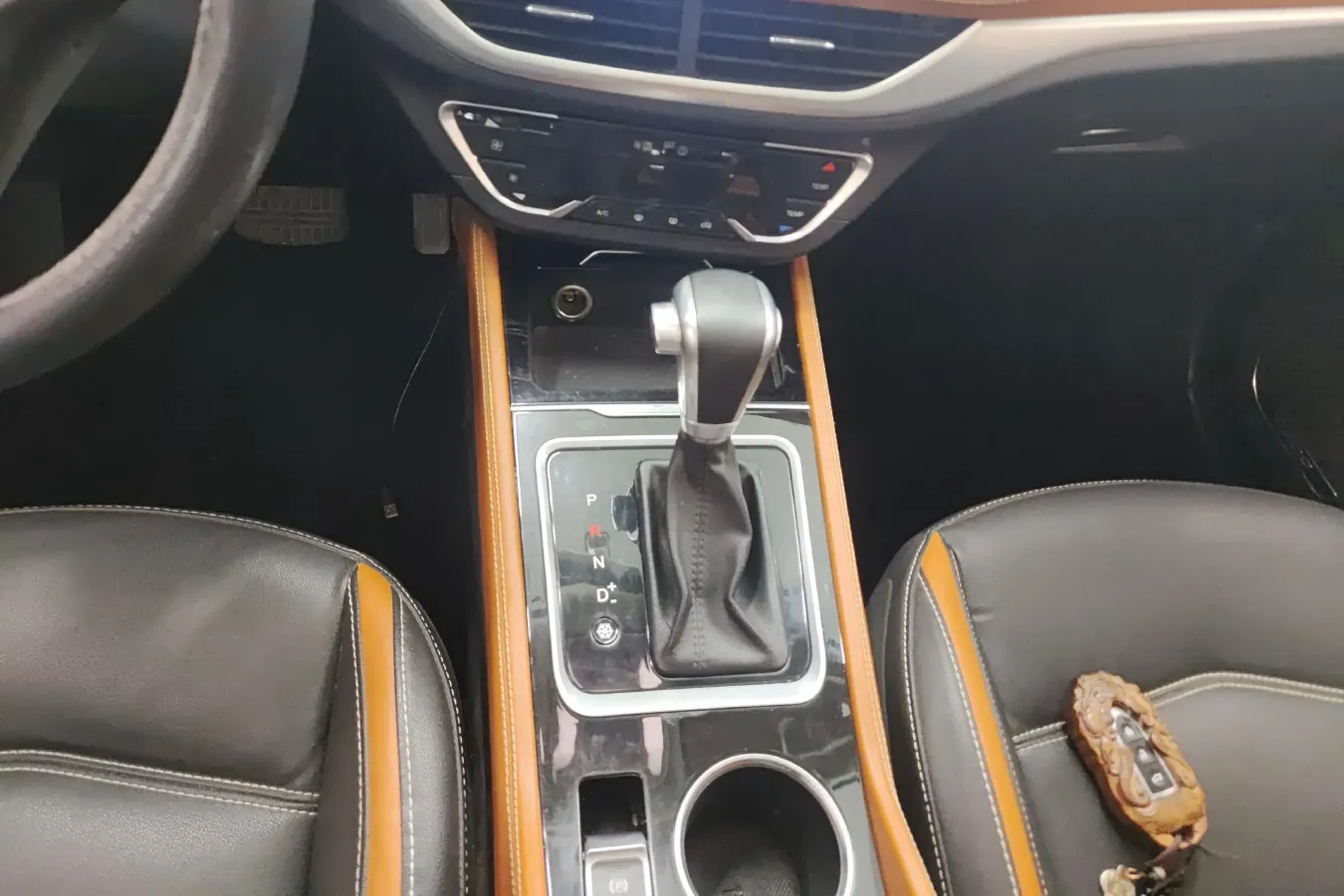 2017 Zotye T300 1.5T 144HP L4 CVT,autocango,china used car exporter,china ev exporter,chinese used car exporter,chinese used ev exporter