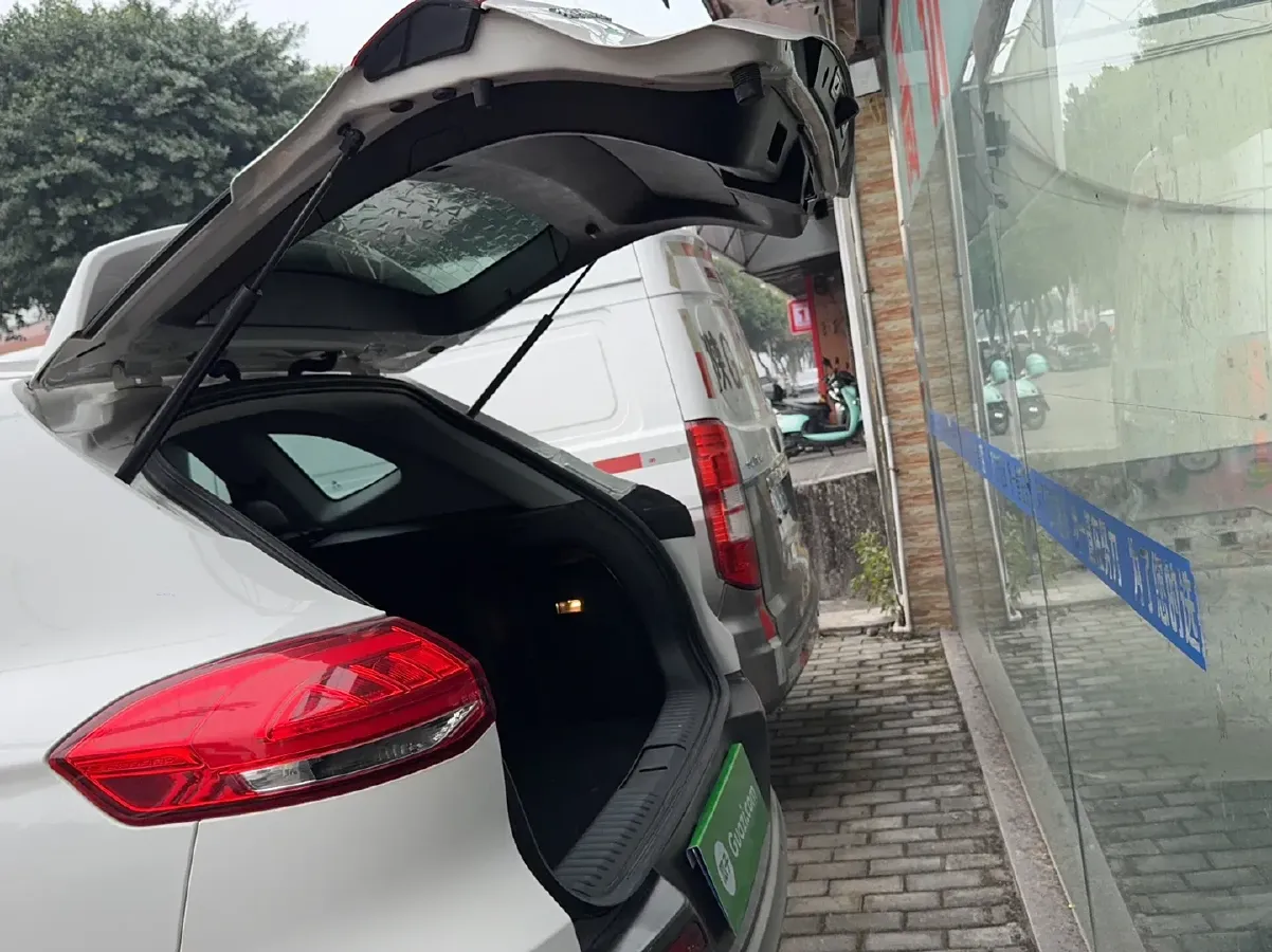 2017 Leopaard CS10 2.0T 177HP L4 6DCT,autocango,china used car exporter,china ev exporter,chinese used car exporter,chinese used ev exporter