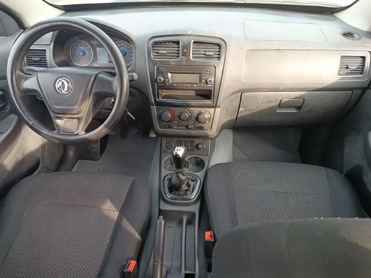 2016 DongFeng Fengon Fengon 330 1.2L 94HP L4 5MT,autocango,china used car exporter,china ev exporter,chinese used car exporter,chinese used ev exporter