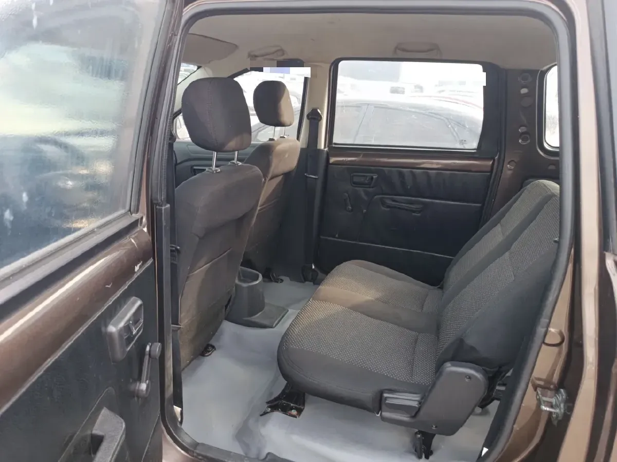 2016 DongFeng Fengon Fengon 330 1.2L 94HP L4 5MT,autocango,china used car exporter,china ev exporter,chinese used car exporter,chinese used ev exporter