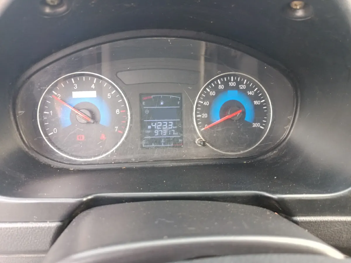 2016 DongFeng Fengon Fengon 330 1.2L 94HP L4 5MT,autocango,china used car exporter,china ev exporter,chinese used car exporter,chinese used ev exporter