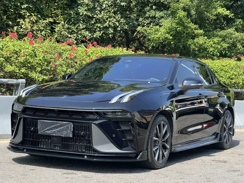 2023 LYNK&CO 03 2.0T 265HP L4 8AT