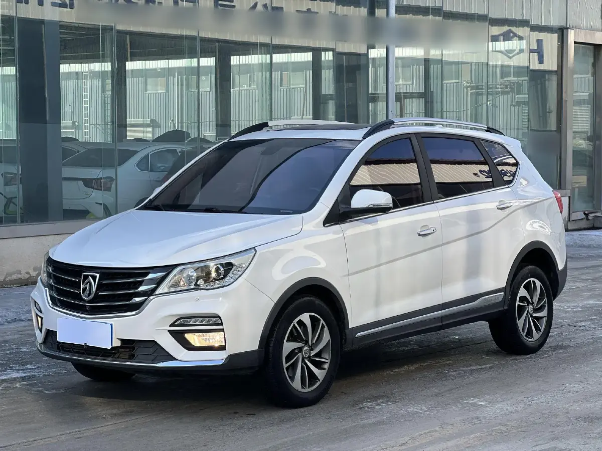 2017 BaoJun 560 1.5T 150HP L4 6DCT